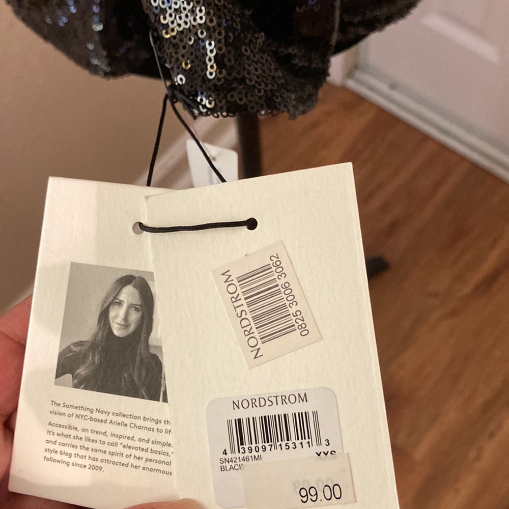Long sleeved sequin black blouse - Picture 5 of 6